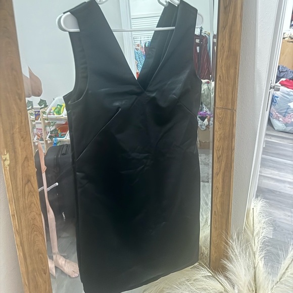 Abercrombie & Fitch Satin Plunge Bow-Back Mini Dress- Black - Picture 4 of 6